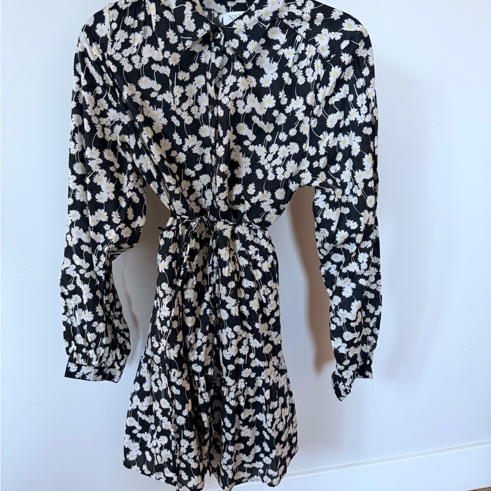 Daisy print Black and White Dress